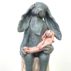 Anouk de Groot: We all need a cuddle, keramiek, 38 x 15 x 19 cm. 595 euro