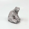 Arno Goossens: Kleine ijsbeer zittend, brons 6/12, 6 x 6 x 5 cm. 330 euro
