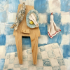 Edith Madou: Pieces from yesterday III, keramiek op MDF, 20 x 20 cm. 175 euro