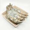 Edith Madou: Frisse jongens, keramiek, 8 x 24 x 28 cm. 295 euro