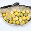 Edith Madou: Loaded with lemons, keramiek, 15 x 60 x 38 cm. 995 euro