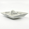 Jacqueline Tijssen: Vouwbootje, porselein, 8 x 17 x 10 cm. 50 euro