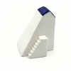 Jacqueline Tijssen: Minihuisje met trap, porselein, 6 x 4 x 3 cm. 20 euro