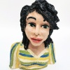 Jeannet Klement: Vrouw met gestreepte trui (2021) terra cotta, 20 x 15 x 10 cm. 350 euro