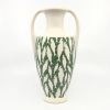 Maurice Christo van Meijel: Groene haringamfoor (2025) aardewerk, 27 x 15 x 11 cm. 175 euro