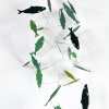 Maurice Christo van Meijel: Groen schooltje (2026) papier, drukinkt en draad, circa 30 x 15 x 10 cm. 150 euro