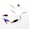 Maurice Christo van Meijel: Schooltje (2024) drukinkt, papier en draad, 10 x 10 x 5 cm. 50 euro