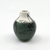 Maurice Christo van Meijel: Mini-vaasje (2026), (onder)glazuur op aardewerk, 5 x Ø4 cm. 35 euro