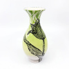 Maurice Christo van Meijel: Tulp (2025), (onder)glazuur op aardewerk, 17 x 9 x 9 cm. 115 euro